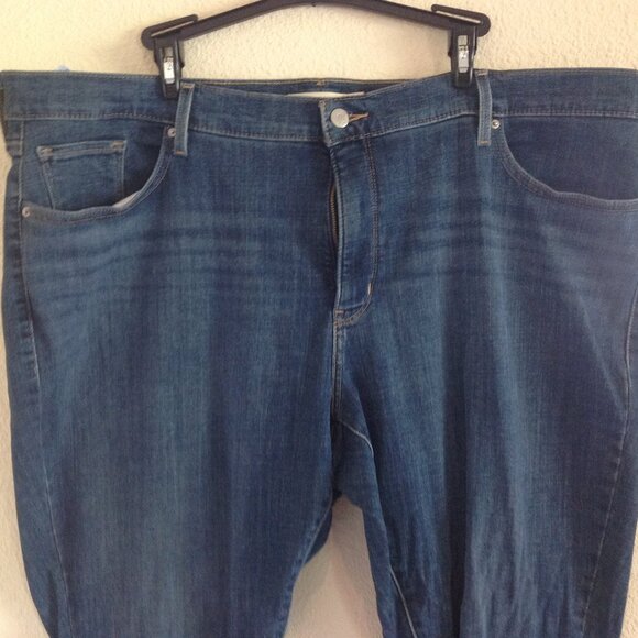 Women Levi's 311 Shaping Skinny Jeans - Picture 5 of 8